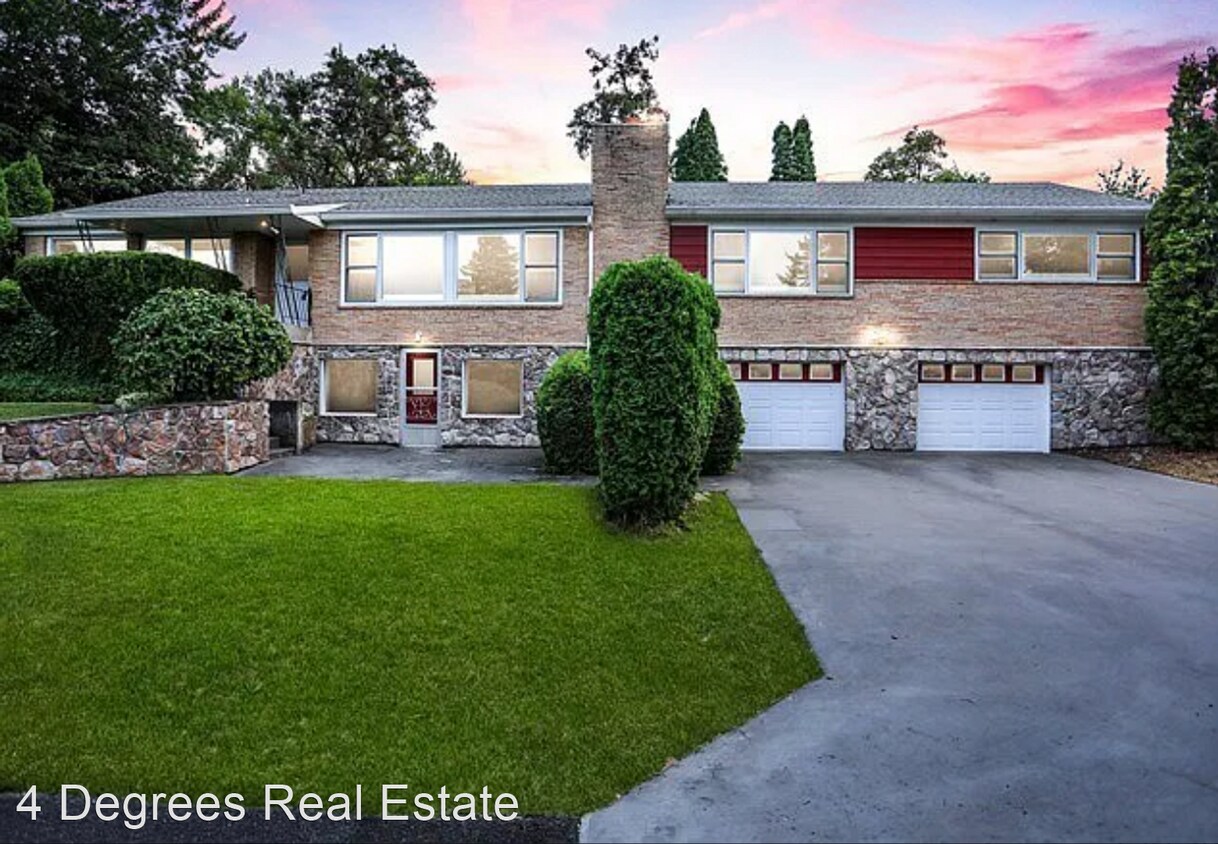 1010 S Calvin Rd, Spokane Valley, WA 99037 House Rental in Spokane