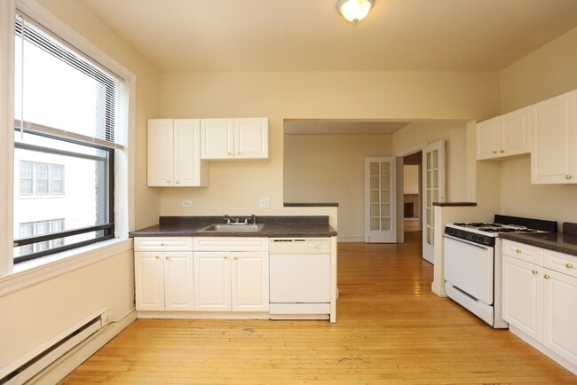 Foto del edificio - 1238 Oak Ave