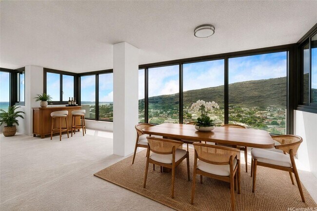 Foto del edificio - Mt Terrace- Hawaii Kai's Luxury Condo with Beautiful Ocean View