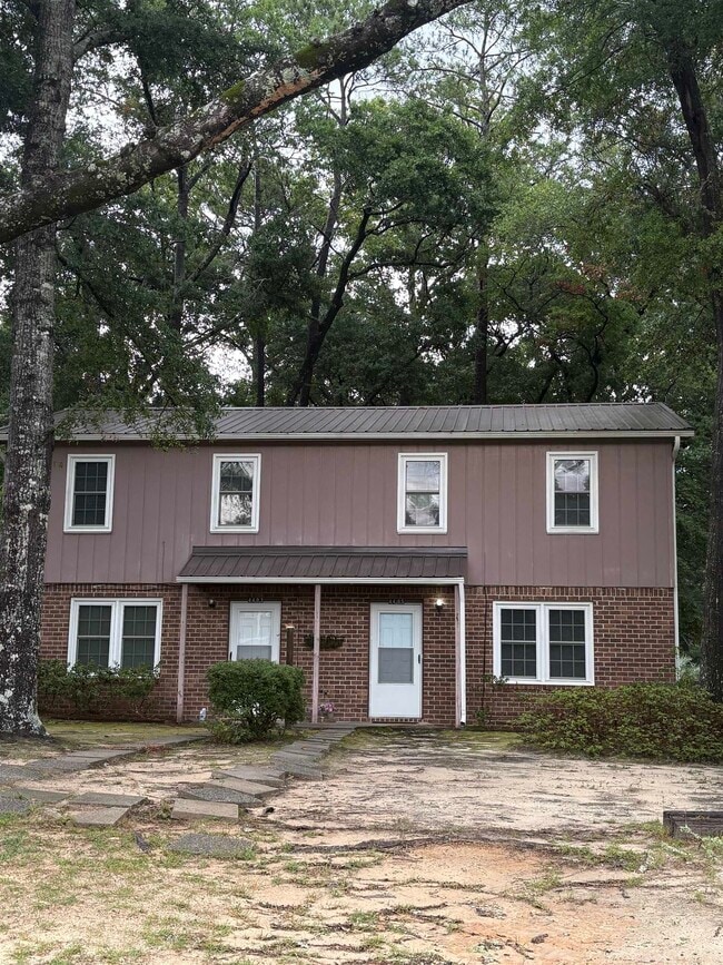 Building Photo - 4405 Lakeside Dr