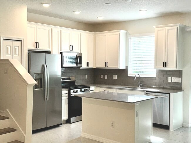 Building Photo - 5822 Spotted Harrier Wy