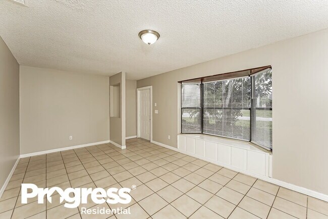 Foto del edificio - 6502 Kenwood Rd