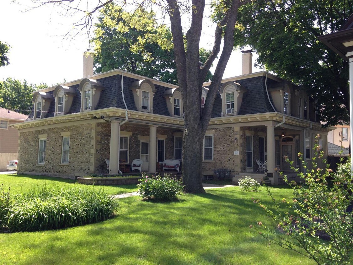 Foto principal - 363 Prairie St