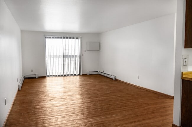 Building Photo - The Gallery Apartments