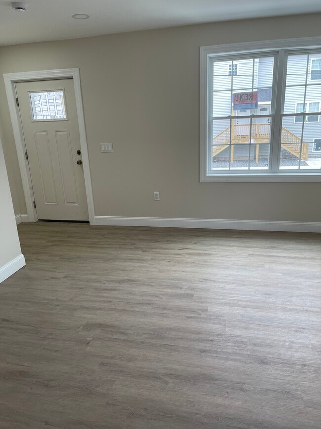 Foto del edificio - 171 Dunnell Ave