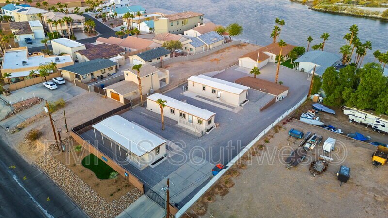 Foto principal - #2 437 Riverfront Drive