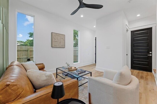 Foto del edificio - 518 Clinton St