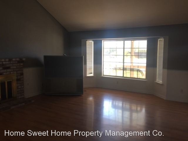 Building Photo - 4 br, 3 bath House - 454 Oakwood Drive