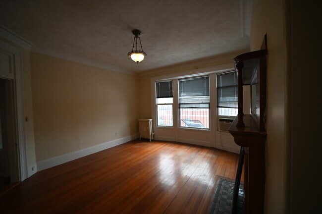 Building Photo - 1513 Washington St