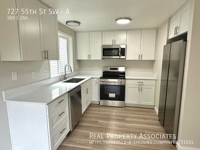 Building Photo - 727 55th St SW