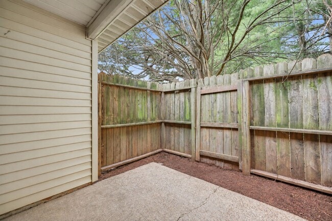 Building Photo - 379 Lafayette Dr