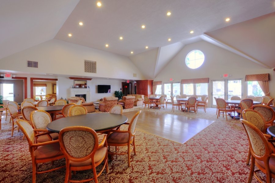 Building Photo - 2700 E Ponderosa Dr