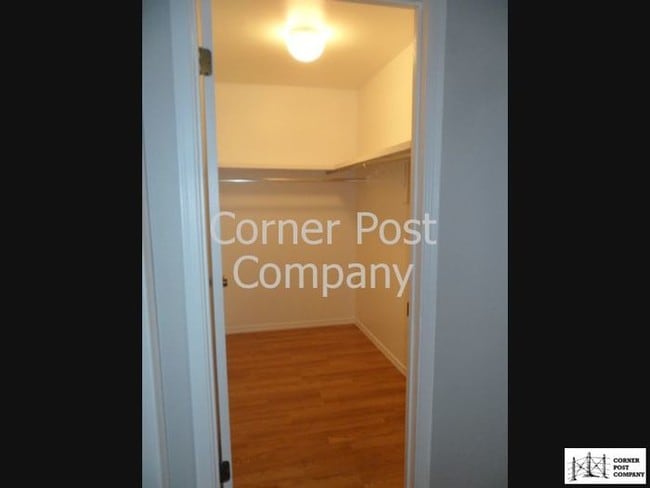 Building Photo - Ground Floor 1 Bedroom Condo