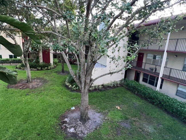Foto del edificio - 200 SW 132nd Way