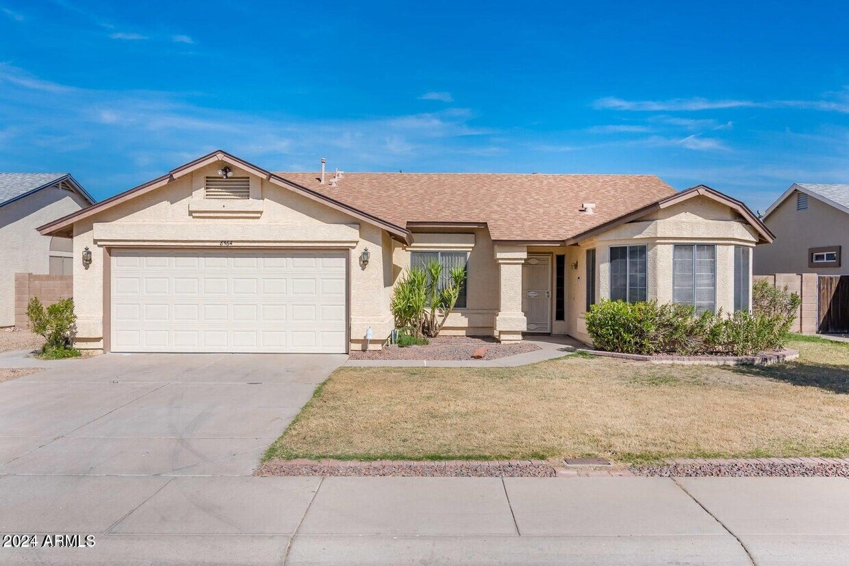 Primary Photo - 8564 W Ocotillo Rd
