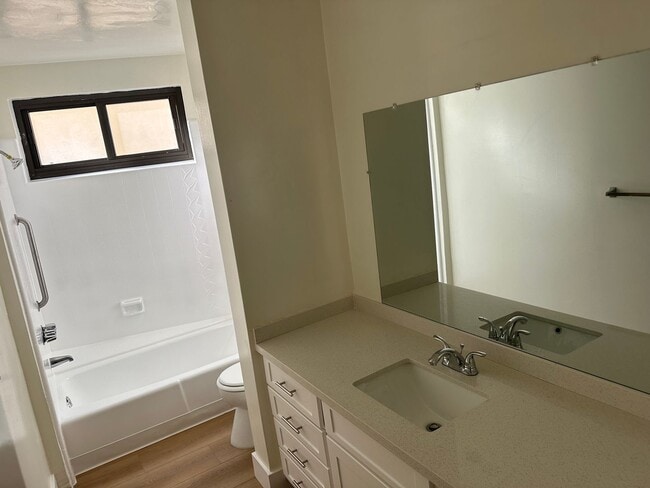 Building Photo - 7700 Pso Del Rey