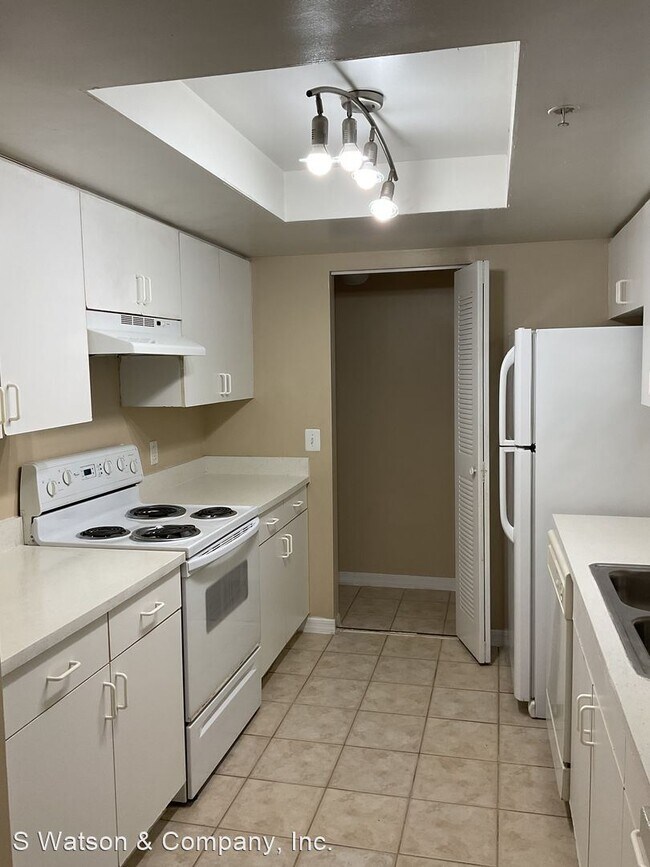 Foto del edificio - 3 br, 2 bath House - 4197 N Haverhill Rd #201