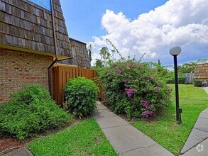 Building Photo - 5580 Malt Dr
