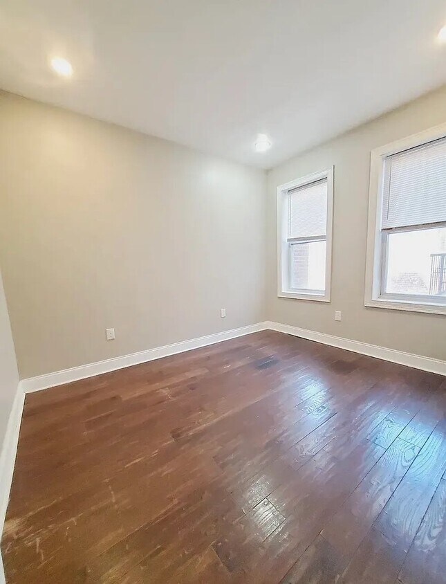 Foto del edificio - 158 Bergen Ave