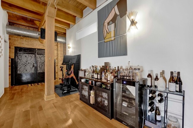 Foto del edificio - 935 W Randolph St