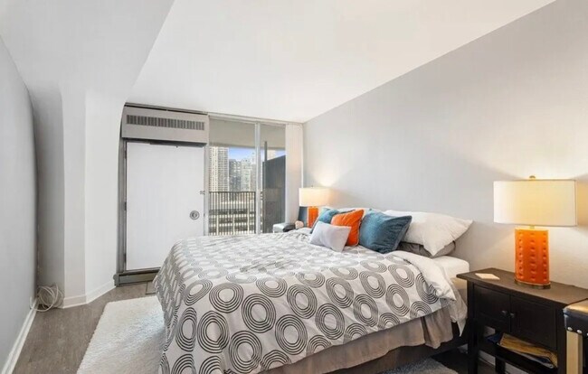 Foto del edificio - 33 W Kinzie St
