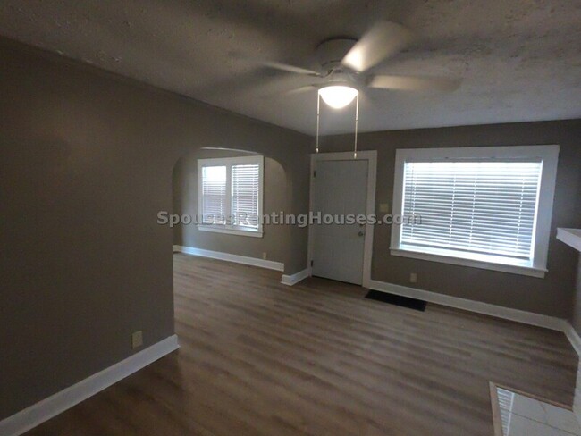 Building Photo - 2020 Brookside Pkwy N Dr