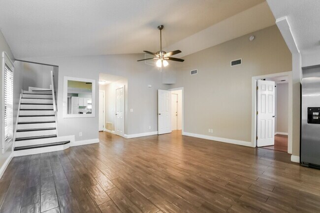 Foto del edificio - 1232 Creekbottom Cir