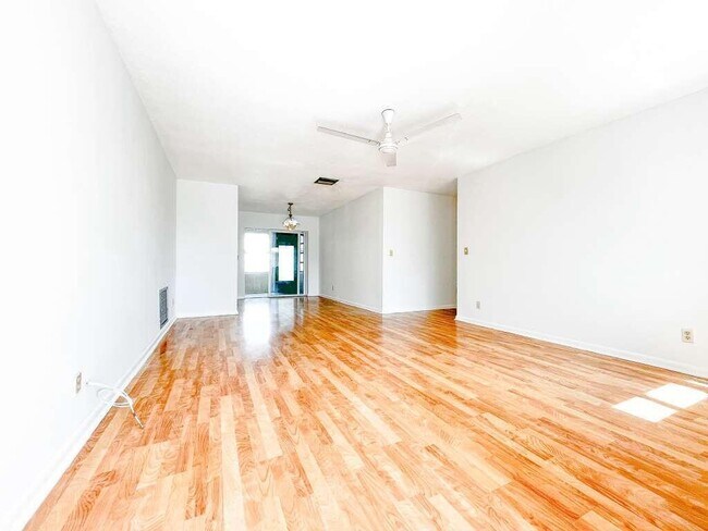 Foto del edificio - 905 SW 3rd Ave