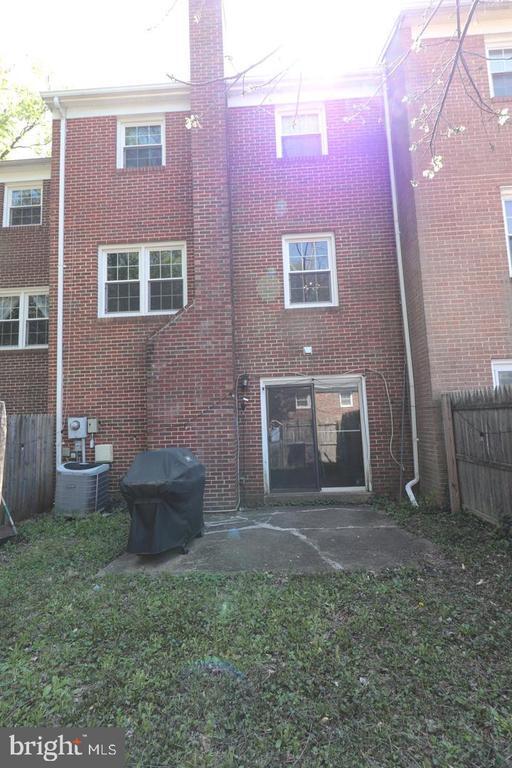Building Photo - 9120 Conservation Way