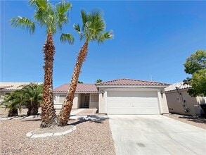 Building Photo - 306 W Azure Ave