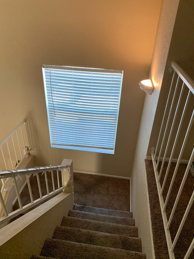 Foto del edificio - 4828 W Orangewood Ave