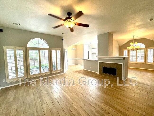 Foto del edificio - 10216 Mallory Dr