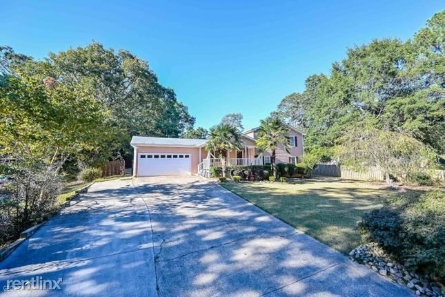 Foto del edificio - 6 br, 2 bath House - 1116 i Laurel Court