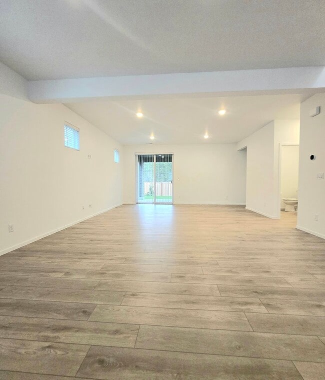 Building Photo - 3 Bed, 3.5 Bath in the New Madrona Ridge Neighborhood For Rent!