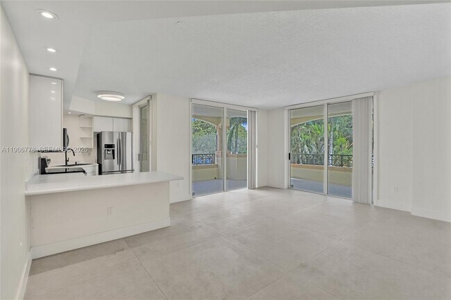 Building Photo - 1834 Brickell Ave