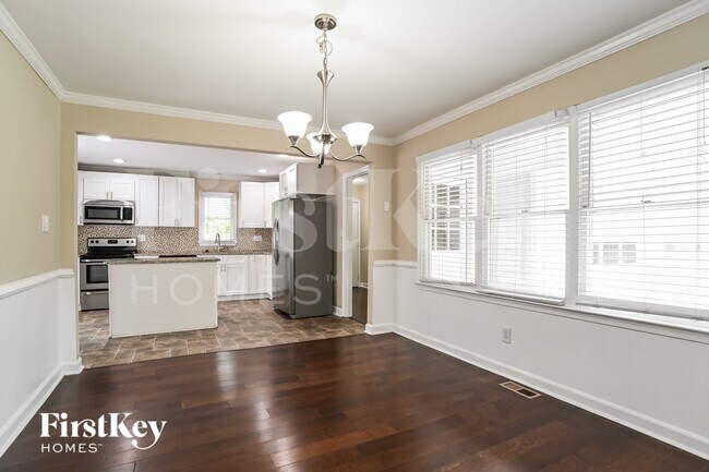 Building Photo - 3601 Chilham Pl