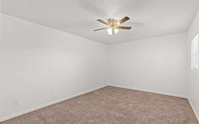 Foto del edificio - 401 N Merrill Ave