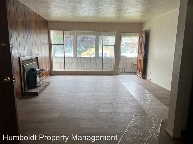 Building Photo - 3 br, 1 bath House - 1452 Stromberg Ave