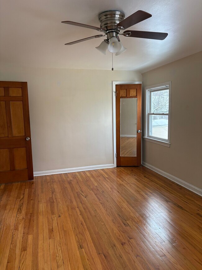 Foto del edificio - 13813 Wainstead Ave