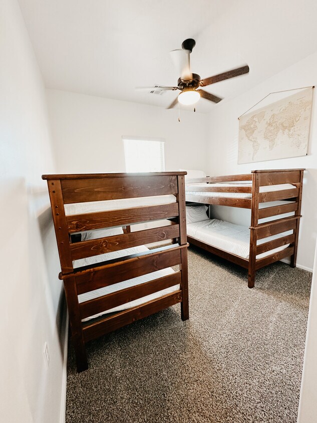 Foto principal - 5022 Kenner Way