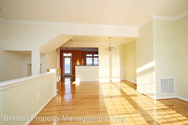 Building Photo - 339 Rolkin Rd