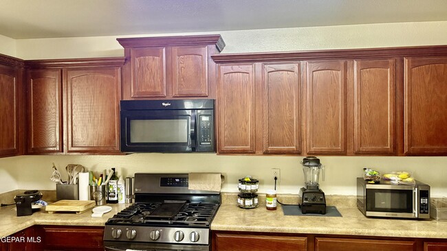 Building Photo - 2417 Sparrow Point St