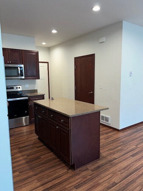Foto del edificio - 2045 Andress Ln