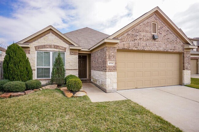 Foto del edificio - 4934 Hidden Nest Ct