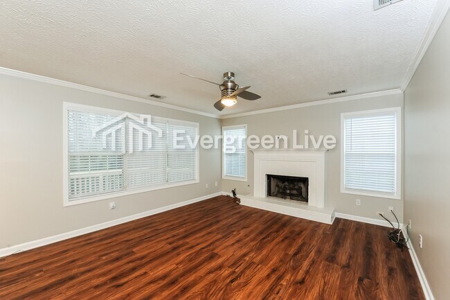 Foto del edificio - 9928 Point View Dr