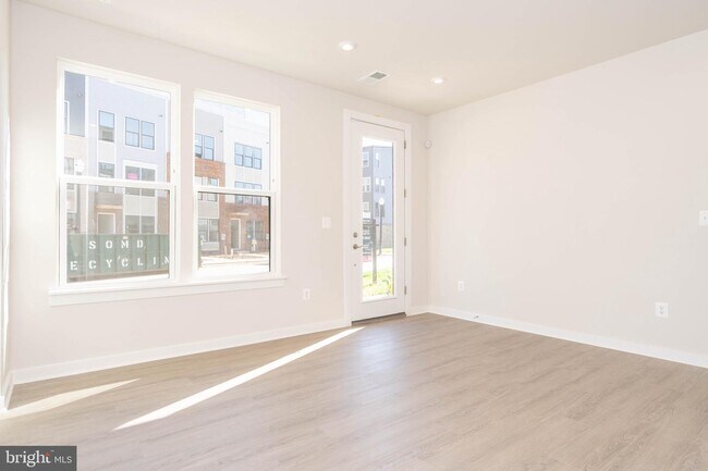 Foto del edificio - 5608 Hyattsville Dr