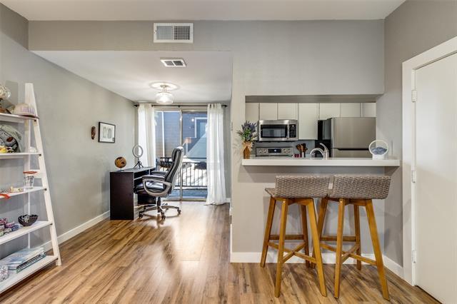 Foto del edificio - 4020 Holland Ave