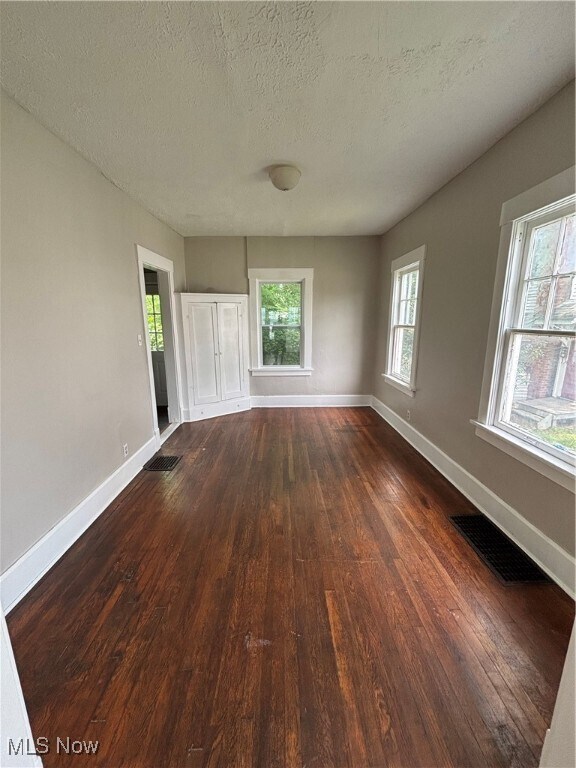 Foto del edificio - 705 16th St NW