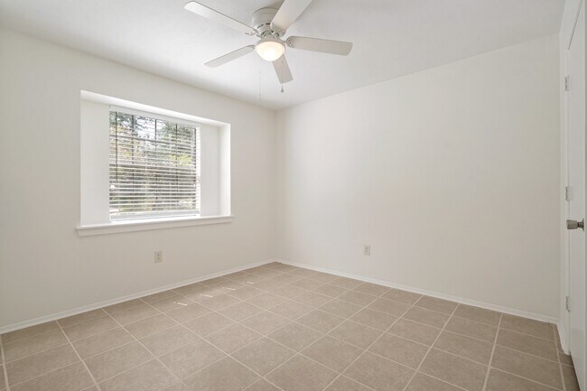 Foto del edificio - 72 Oldstream Ct
