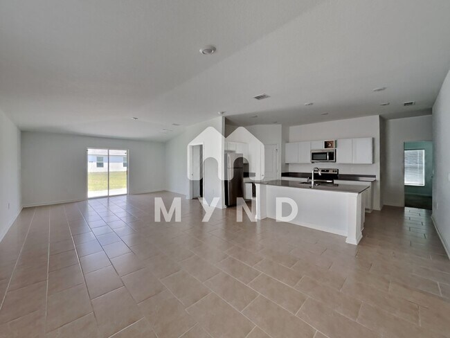 Foto del edificio - 4007 Tug Hill Ln